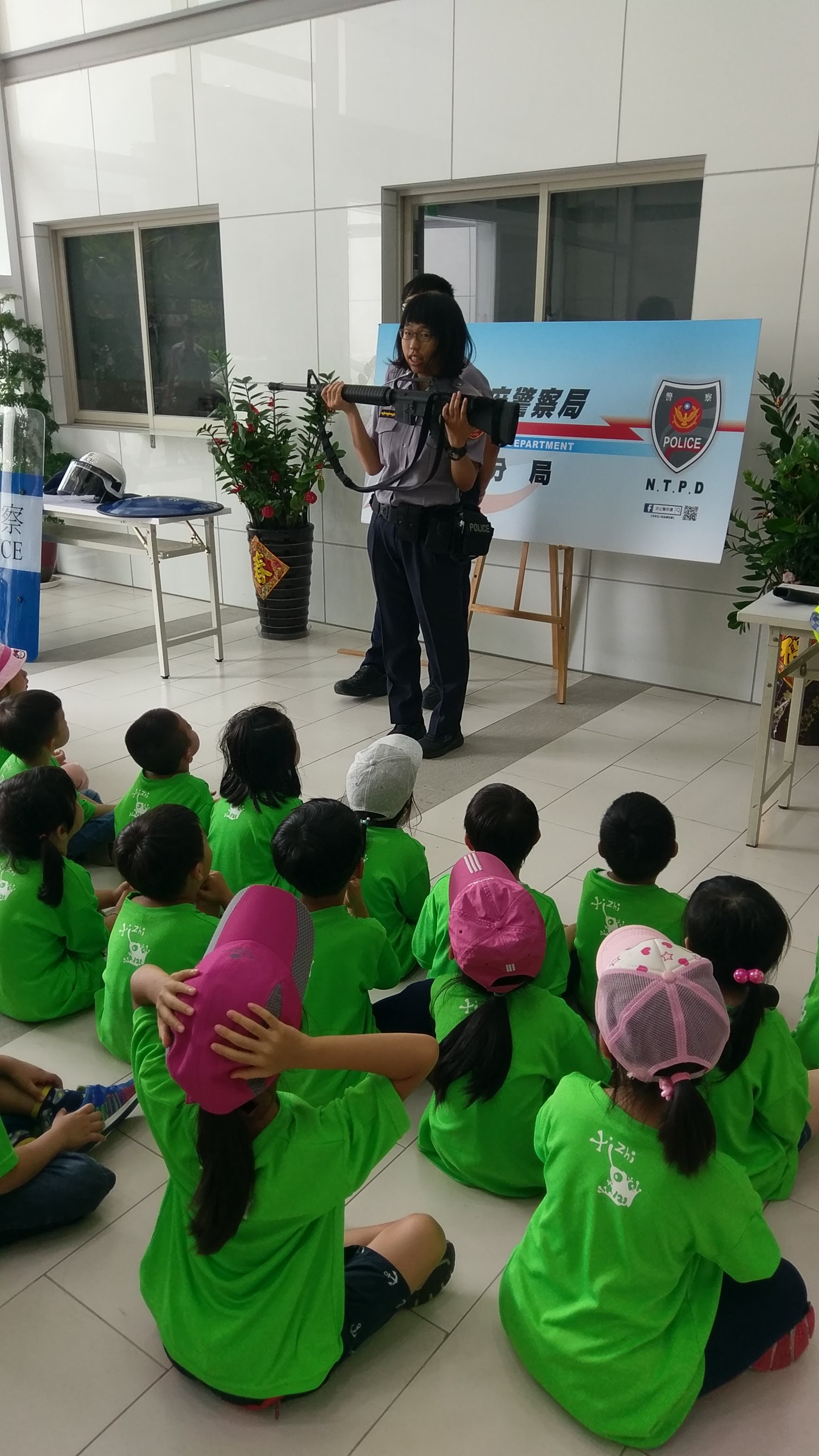 1070517幼兒園訪汐止警分局  活動照片