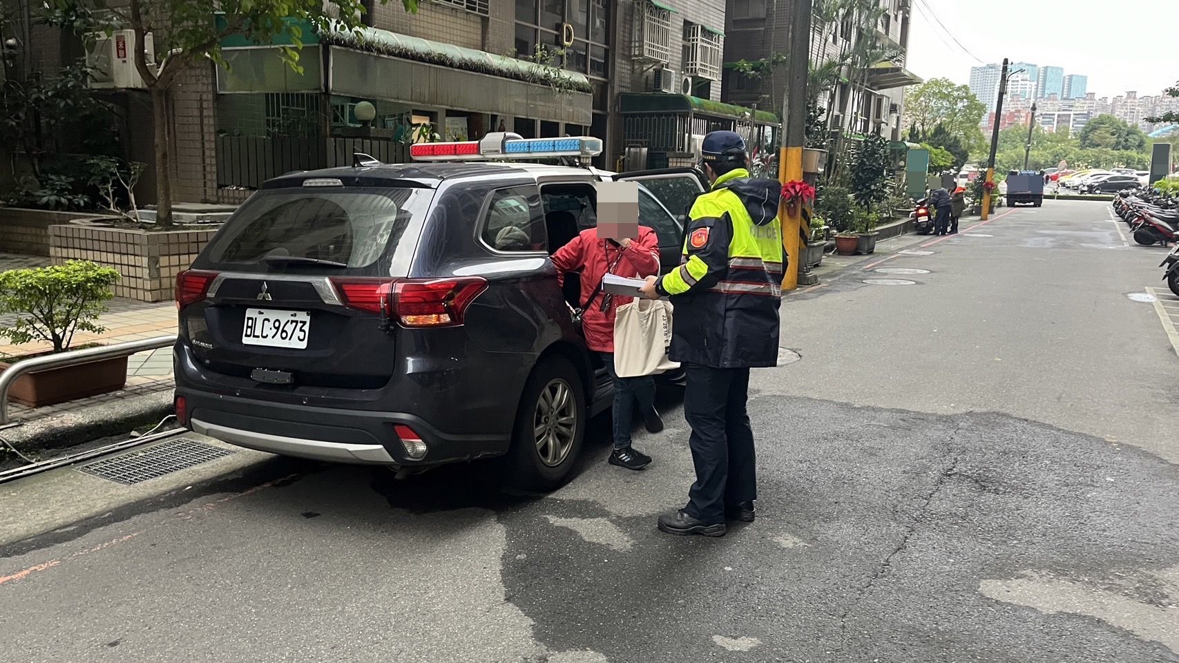 案情神逆轉  汐止警阻詐變護鈔