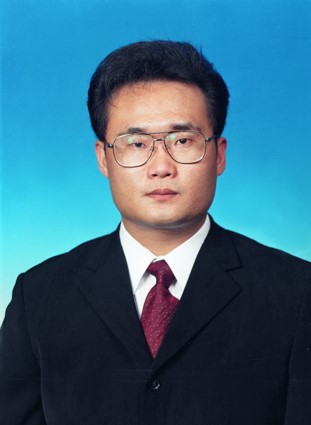 秘書室主任陳秋男