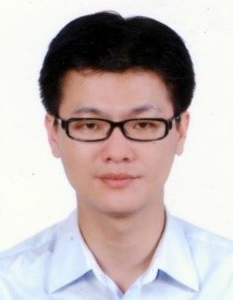 秘書室主任林信利